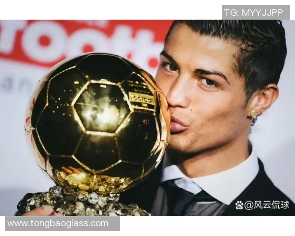 盘点足球史上十大最具观赏性的巨星球员风采 盘点足球史上十大最具观赏性的巨星球员风采