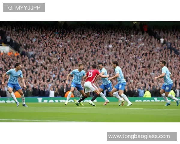 和足球巨星合影留下珍贵时刻见证绿茵场上的激情与荣耀